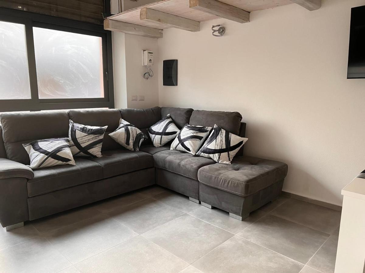 Urban Charme Loft Apartment Dorgali Ngoại thất bức ảnh