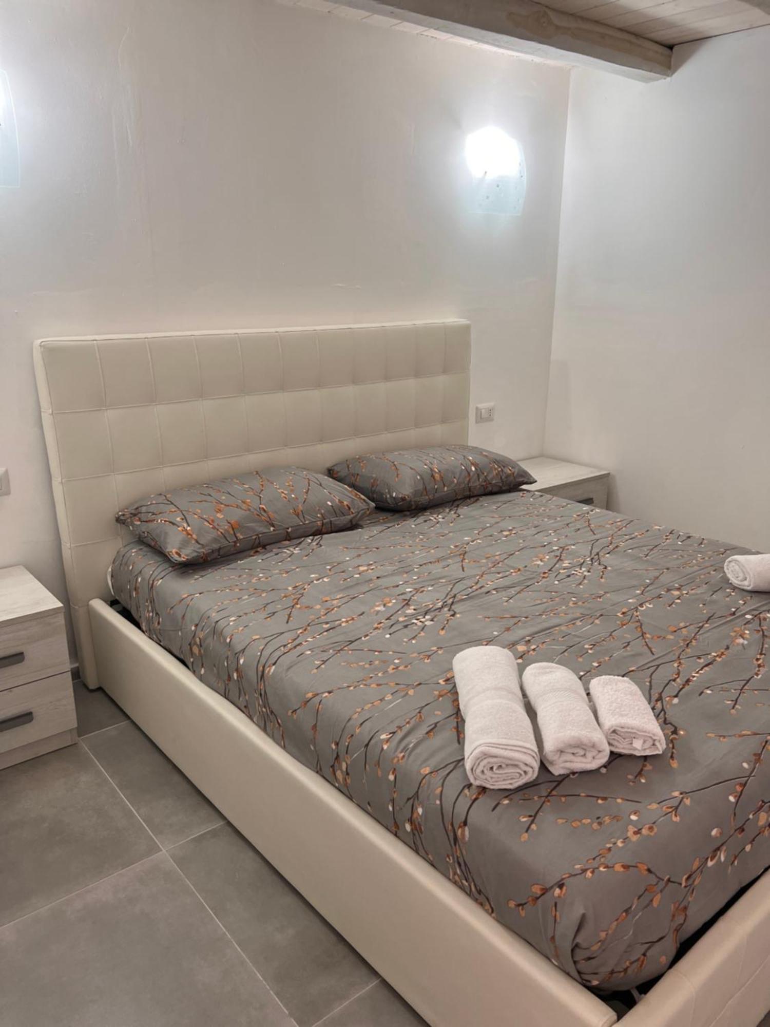 Urban Charme Loft Apartment Dorgali Ngoại thất bức ảnh